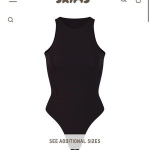 SKIMS FITS EVERYBODY HIGH NECK BODYSUIT size XS New with tags